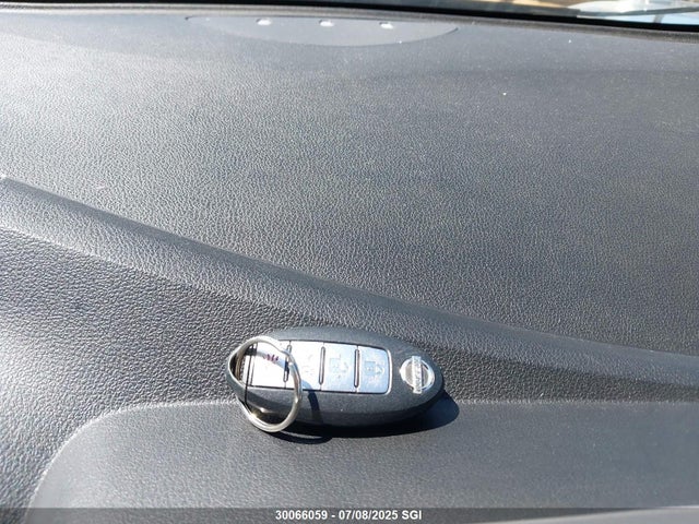 1N4BZ0CP4GC311467 Nissan 2016