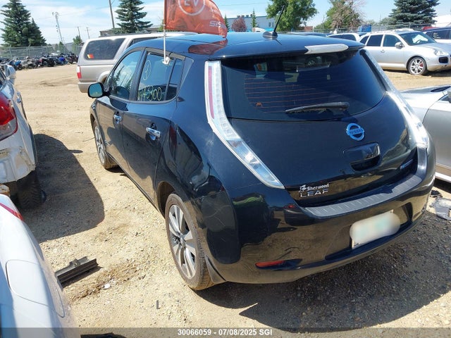 1N4BZ0CP4GC311467 Nissan 2016