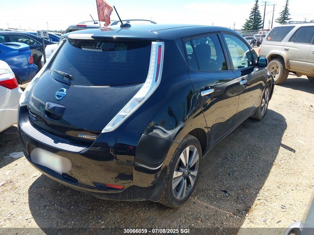 1N4BZ0CP4GC311467 Nissan 2016
