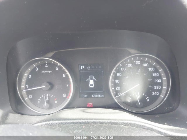 KMHD84LF5HU266759 Hyundai Elantra