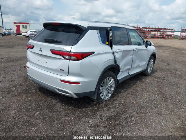 JA4J4VA85RZ633817 Mitsubishi Outlander