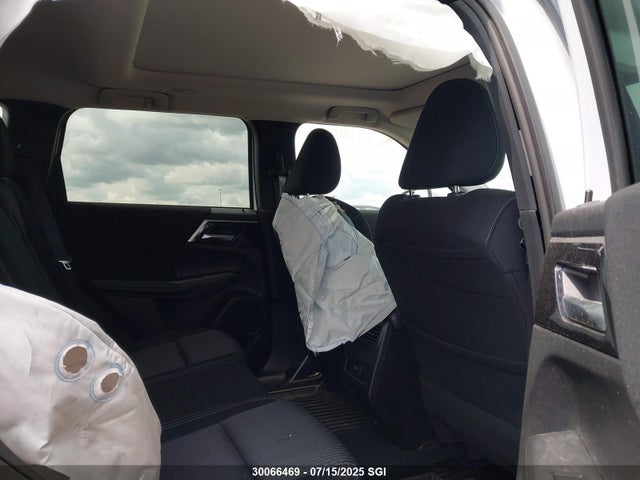 JA4J4VA85RZ633817 Mitsubishi Outlander