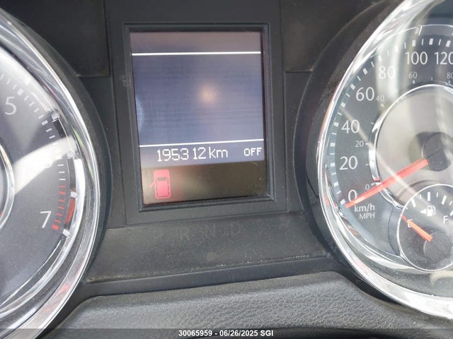 2C4RC1CG0ER118382 Chrysler Town and Country