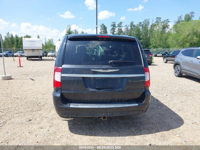 2C4RC1CG0ER118382 Chrysler Town and Country