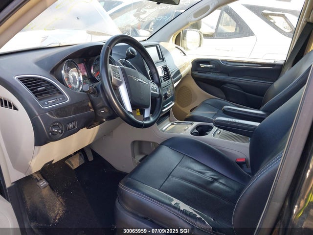 2C4RC1CG0ER118382 Chrysler Town and Country