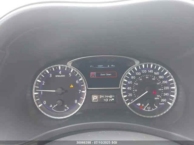 5N1AL0MM4FC558347 Infiniti 2015