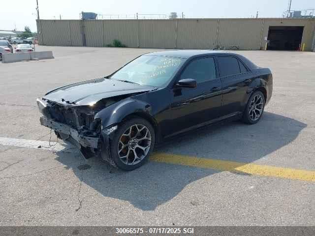 Chrysler 300 2018 2C3CCABG3JH301898 Image 2