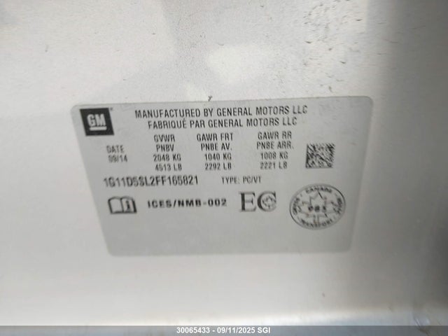 Chevrolet lkw 2015 1G11D5SL2FF165821 Image 9