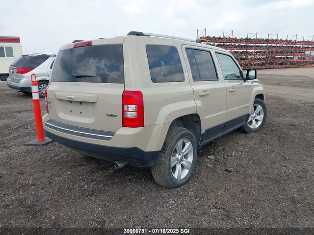 1C4NJRABXHD162827 Jeep 2017