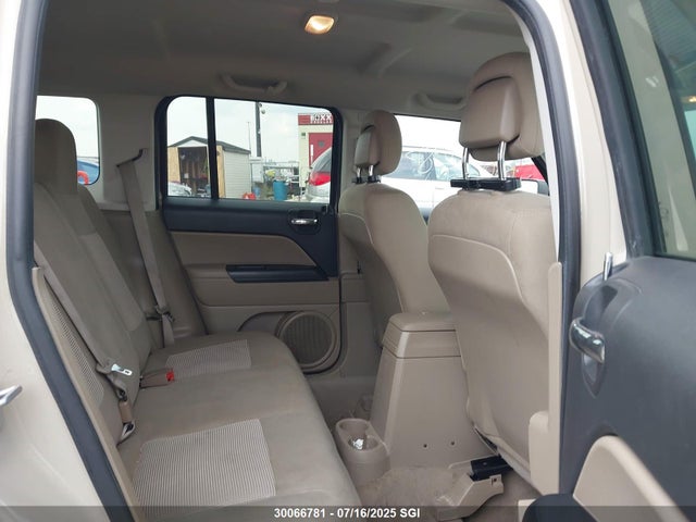 1C4NJRABXHD162827 Jeep 2017
