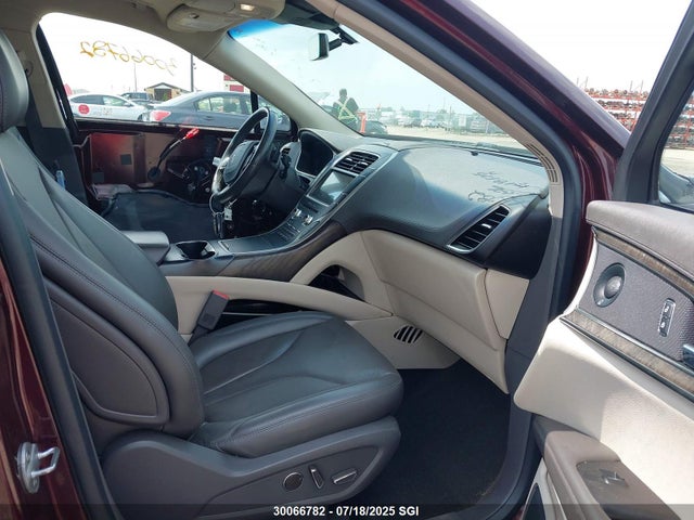2LMPJ8L95KBL62556 Lincoln 2.0l gtdi