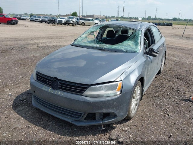 3VWDK7AJ8EM330806 Volkswagen 2014