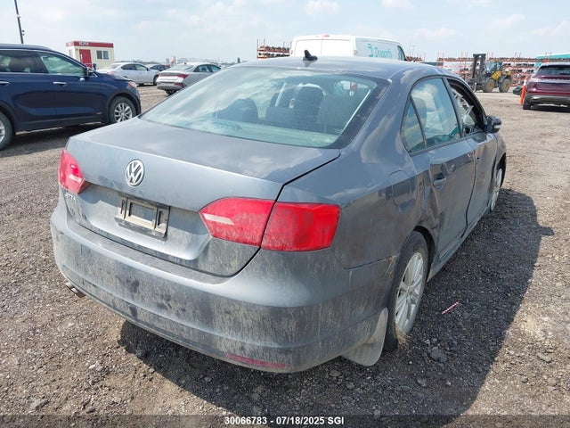 3VWDK7AJ8EM330806 Volkswagen 2014