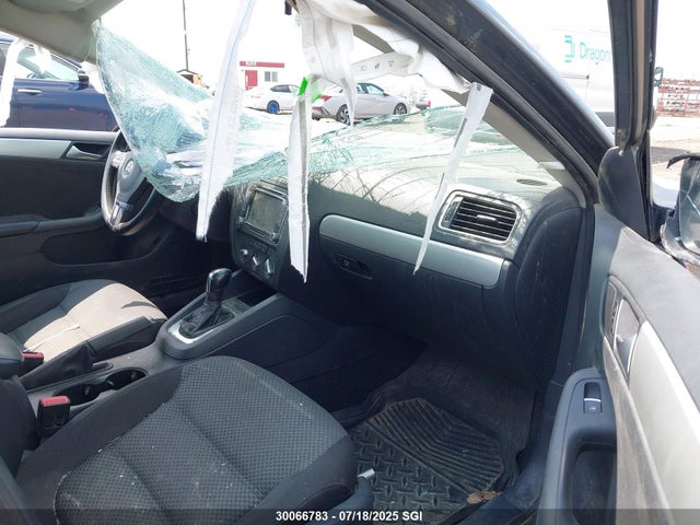3VWDK7AJ8EM330806 Volkswagen 2014
