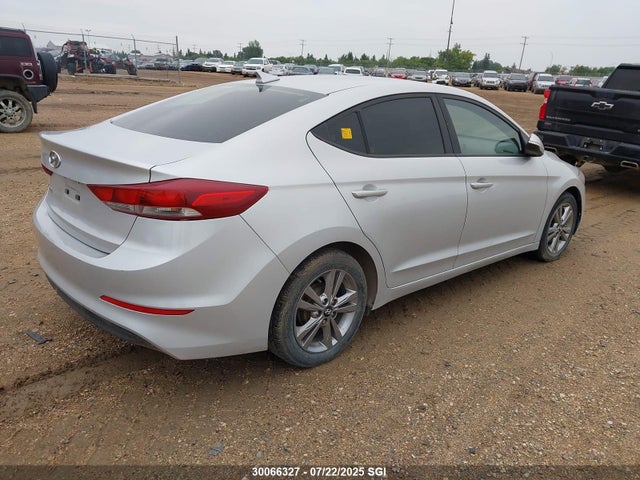 KMHD84LF1HU218644 Hyundai 2017