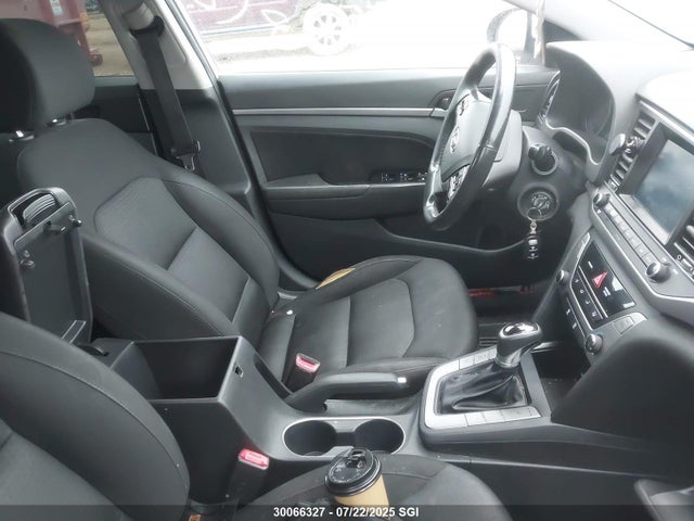 KMHD84LF1HU218644 Hyundai 2017