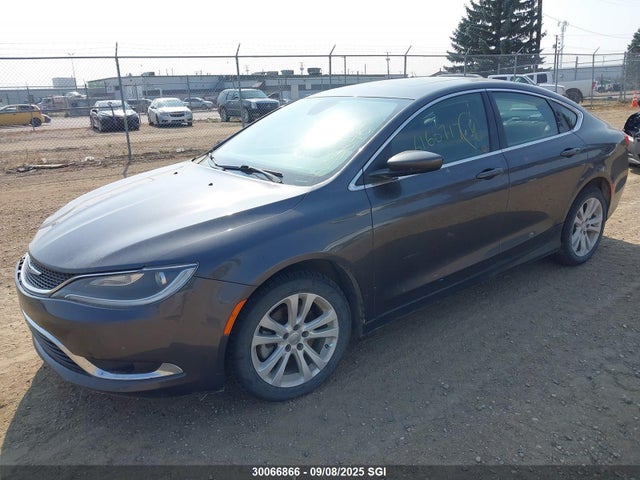 1C3CCCAB5FN625645 Chrysler 2015