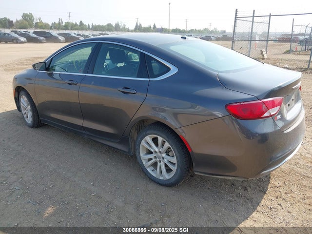 1C3CCCAB5FN625645 Chrysler 2015