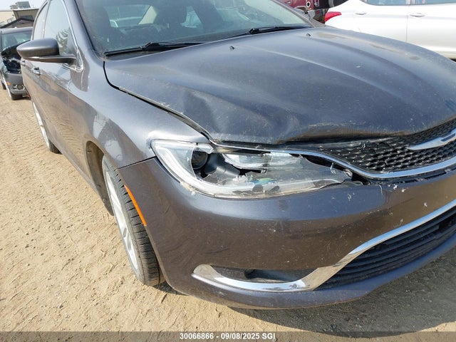 1C3CCCAB5FN625645 Chrysler 2015