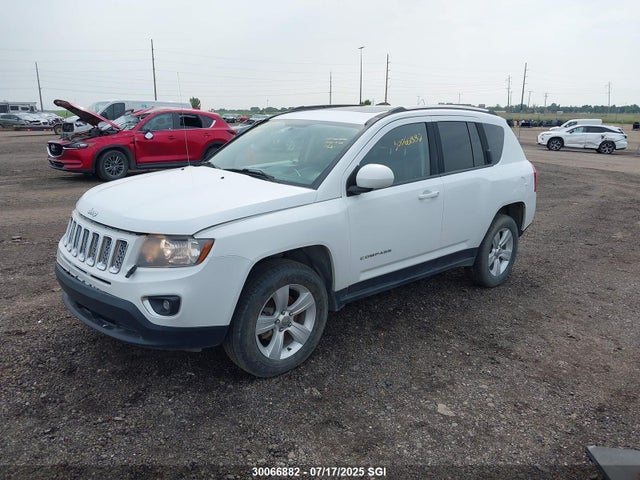 1C4NJDAB6GD640257 Jeep 2016