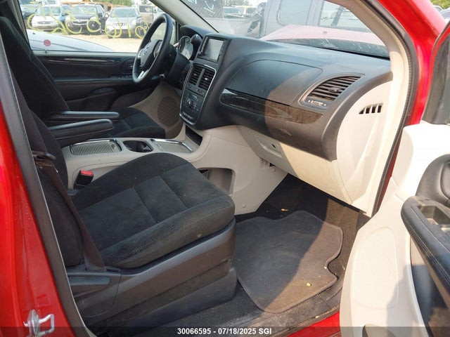 2C4RDGDG5GR241726 Dodge Grand Caravan