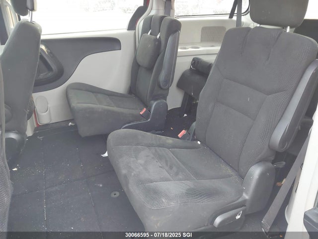 2C4RDGDG5GR241726 Dodge Grand Caravan