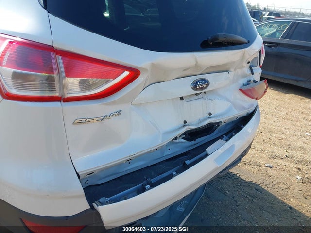 1FMCU0GX9EUA64215 Ford 2014