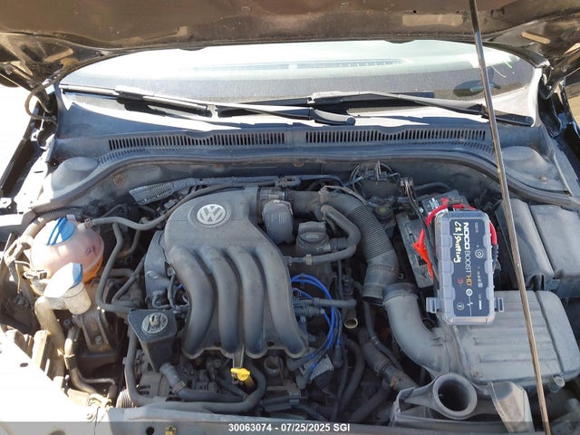 3VWDK7AJ4EM406232 Volkswagen 2014