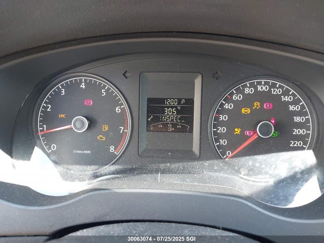 3VWDK7AJ4EM406232 Volkswagen 2014
