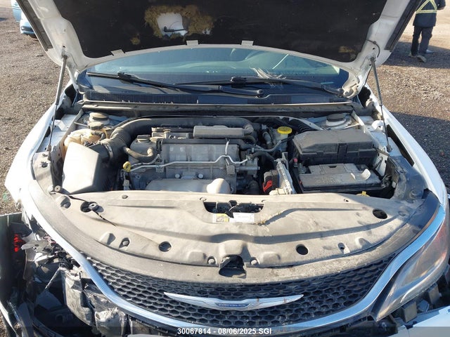 1C3CCCFB0GN130912 Chrysler 2016