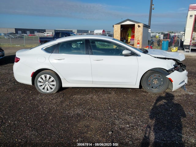 1C3CCCFB0GN130912 Chrysler 2016