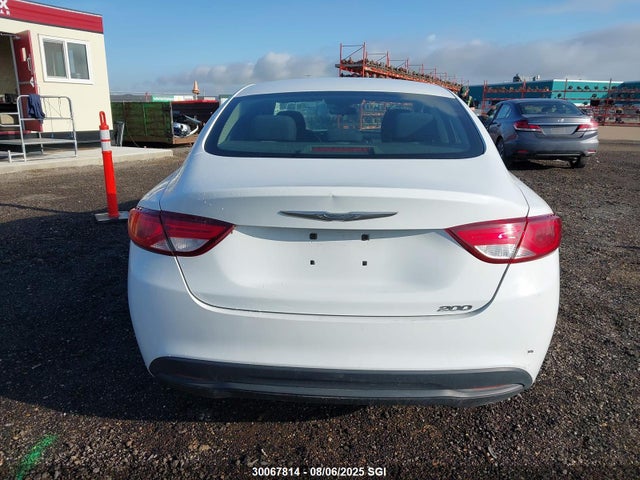 1C3CCCFB0GN130912 Chrysler 2016