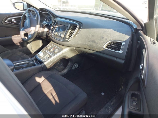 1C3CCCFB0GN130912 Chrysler 2016