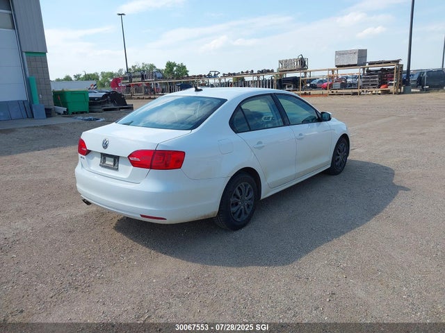 3VW2K7AJ4EM309345 Volkswagen 2014