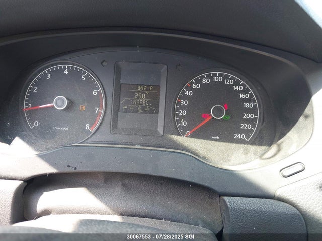 3VW2K7AJ4EM309345 Volkswagen 2014