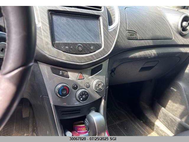 Chevrolet LUV 2015 3GNCJRSB8FL154083 Image 5