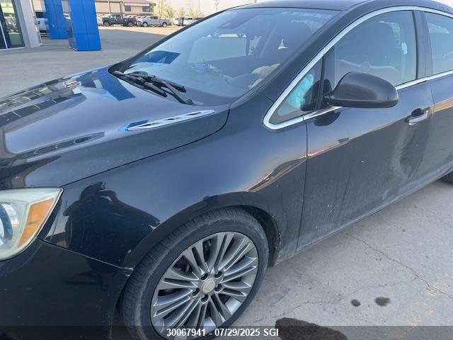 1G4PT5SV1E4200697 Buick Lhu