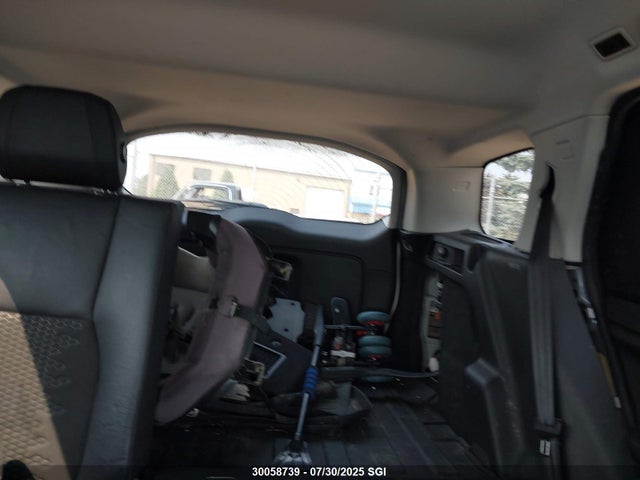 SALCP2RXXJH745600 Land Rover aj20p