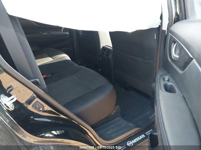5N1AT2MV1HC854921 Nissan 2017