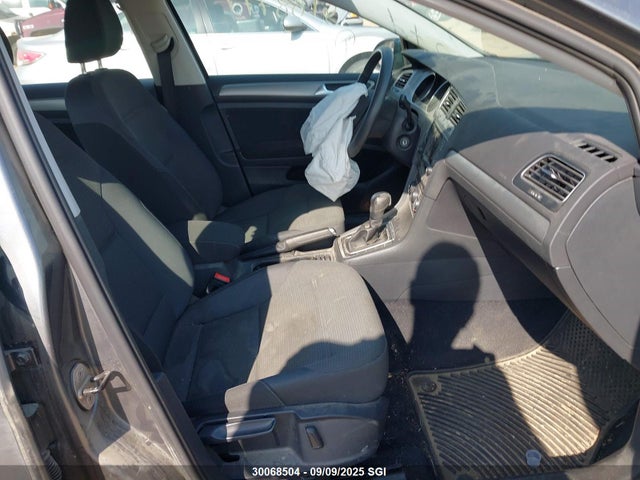 3VW217AU4HM015574 Volkswagen 1.8 tsi