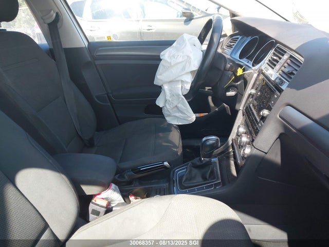 3VWG57AU5KM013687 Volkswagen Golf