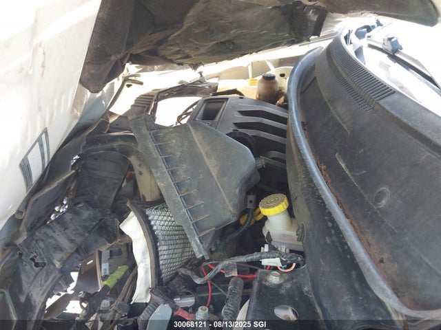3C4PDCAB8ET215253 Dodge 2014