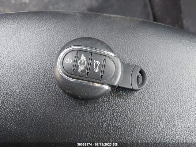 Mini Clubman 2017 WMWLU1C32H2F28409 Image 11