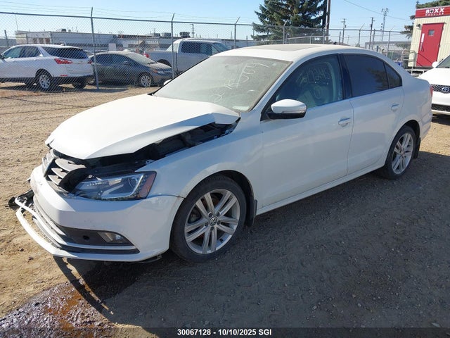 3VWL07AJ8FM278564 Volkswagen 2015