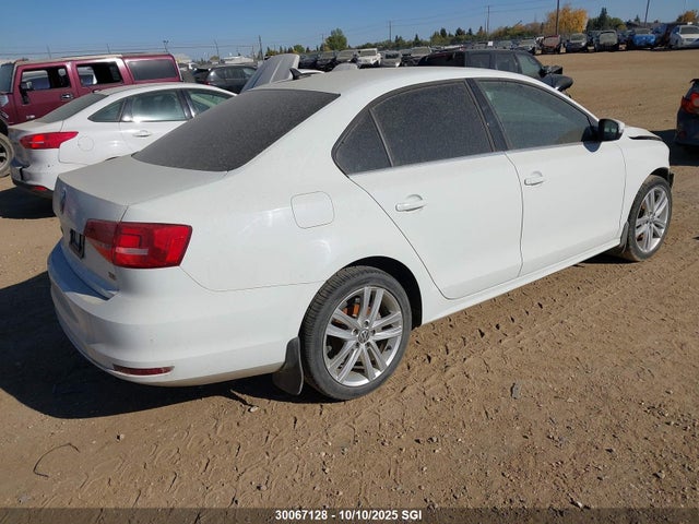 3VWL07AJ8FM278564 Volkswagen 2015