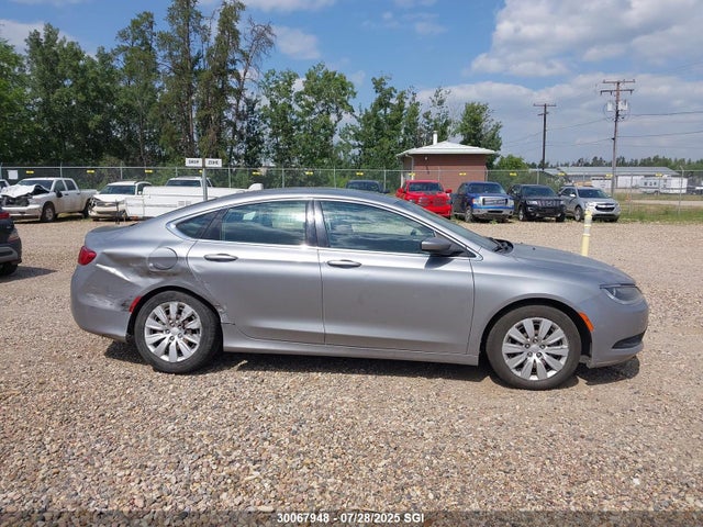 Chrysler 200 2015 1C3CCCFB9FN757087 Image 13