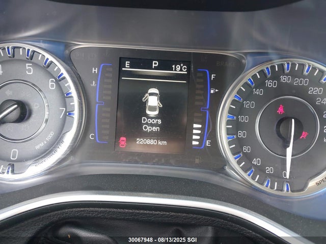 Chrysler 200 2015 1C3CCCFB9FN757087 Image 15