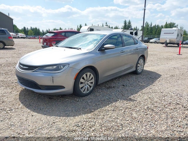 Chrysler 200 2015 1C3CCCFB9FN757087 Image 2
