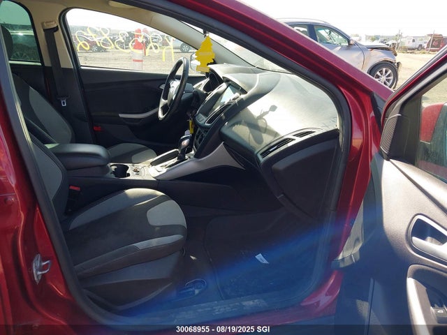 1FADP3K21EL335227 Ford 2014