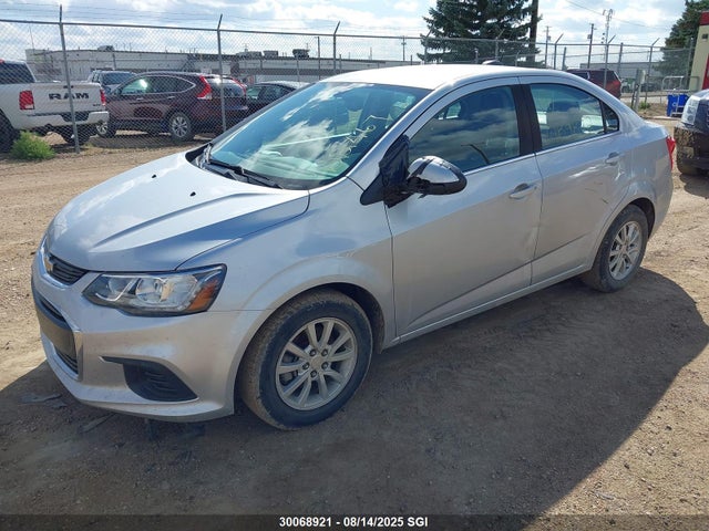 Chevrolet luw - mfi, e85 max 2018 1G1JD5SH4J4122467 Image 2